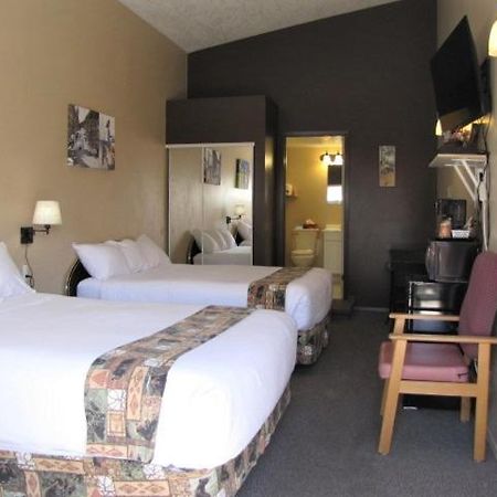 Bear Country Inn And Suites Mountain View Dış mekan fotoğraf